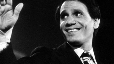 النقاد يهاجمون عبد الحليم حافظ لسبه سيد درويش