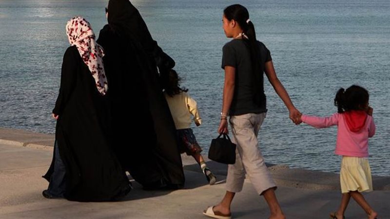 حكم الشرع فى الخادمة
