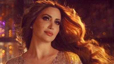 نسرين طافش تشارك متابعيها طريقة عمل النودلز السحرية في الحجر المنزلي