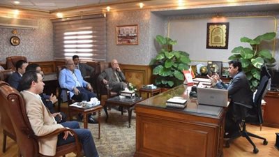 وزير الرياضة يبحث مع البيطار وبطيشة تطوير إذاعة شباب مصر | صور