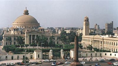 جامعة القاهرة تحذر من الانسياق وراء الشائعات