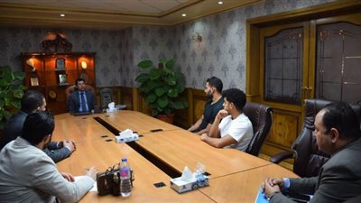 وزير الرياضة يبحث سبل إنشاء صندوق لمدربي الأندية الصحية| صور