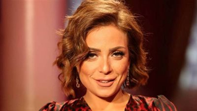 ريم البارودي تدعم إيناس عز الدين بعد إصابتها بفيروس كورونا