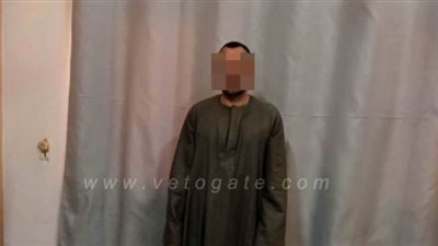 من حلم الثراء إلى الزنزانة.. قصة موظف سقط في قبضة الأمن وبحوزتة 113 تمثالا أثريا بملوي | صور