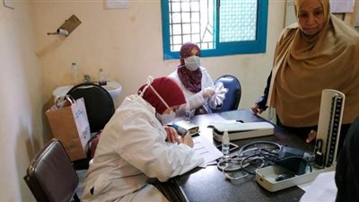 تشميع 33 منشأة غذائية مخالفة وإعدام أغذية فاسدة بالشرقية l صور