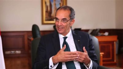 وزير الاتصالات: إنترنت تابلت الثانوية ليس له علاقة بالشبكة