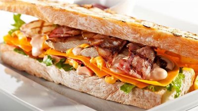 ساندويتش دجاج الباربيكيو عشاء لذيذ يسعد أسرتك فى ليالى الحجر المنزلى