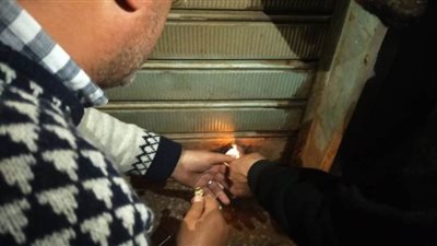 تشميع 4 محال وورش لعدم التزامها بقرار الإغلاق في البحيرة