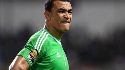 بسبب ميدو والغندور.. الحضري يتراجع عن الرد على جمهور الزمالك