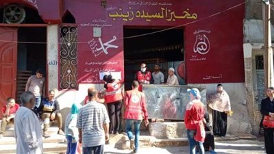 فرق الهلال الأحمر في مخابز وأماكن بيع السلع للتوعية في قنا | صور