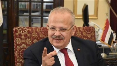 الخشت يشكل لجنة فنية لمراجعة البروتوكولات الطبية لمكافحة العدوى