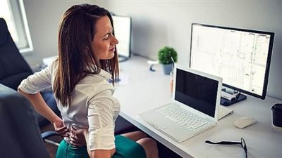 7 نصائح لجعل العمل من المنزل أكثر راحة لظهرك