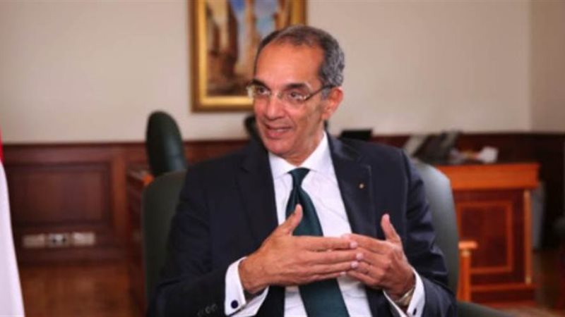 عمرو طلعت وزير الاتصالات