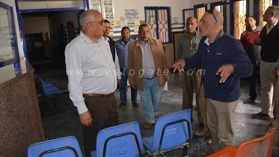 محافظ الوادى الجديد يطمئن علي إجراءات السلامة بـ 