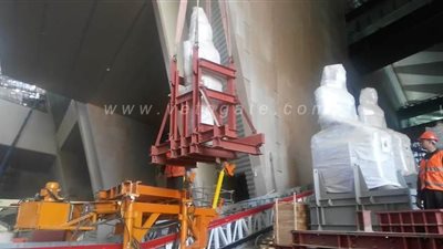 عيسى زيدان: رفع وتثبيت القطع الأثرية بالدرج العظيم في المتحف الكبير يتم بأسلوب علمي متميز