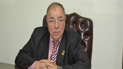 برلماني يهاجم المدارس الخاصة بسبب تسريح المعلمين