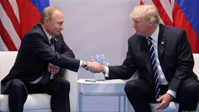 الكرملين: موسكو وواشنطن تواصلان بحث التعاون العملي في مكافحة كورونا