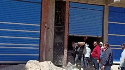 إيقاف أعمال بناء مخالف لـ4 عقارات فى الإسكندرية | صور