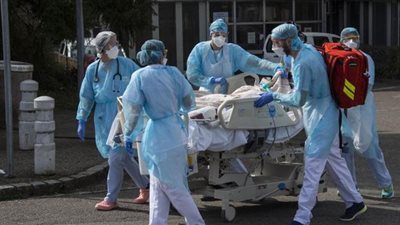 أمريكا تتخطى حاجز الـ 200 ألف إصابة بكورونا وأكثر من 4600 حالة وفاة