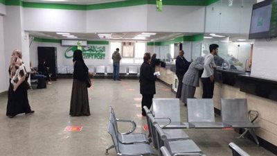 وزير الاتصالات: اتخاذ كافة الإجراءات لتيسير صرف المعاشات عبر مكاتب البريد | صور