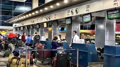 السفارة الأمريكية بالقاهرة تشكر مصر للطيران لنقل مئات الأمريكيين لوطنهم