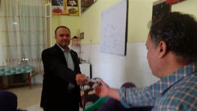 توزيع 44 ألف شريحة بنسبة 98% من طلاب أولى ثانوي في الدقهلية