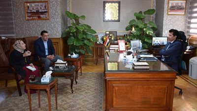 وزير الرياضة يناقش مع حياة خطاب خطة الإعداد لبارالمبياد طوكيو