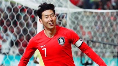 مهاجم توتنهام هوتسبير يستغل توقف الدوري الإنجليزي لأداء خدمة التجنيد بكوريا الجنوبية