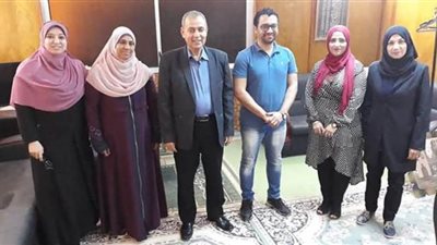 مدير تعليم الوادى الجديد يلتقي فريق الموهوبين لمتابعة سبل مواجهة كورونا