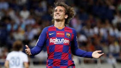 جريزمان يتضامن مع جيرو في حرب تصريحاته ضد كريم بنزيمة