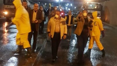 تطهير وتعقيم شارع 45 بالمنتزه للوقاية من فيروس كورونا | صور