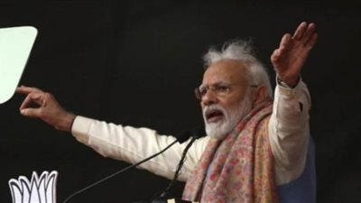 مودي يحث الهنود على إطفاء الأنوار وحمل الشموع تضامناً ضد كورونا