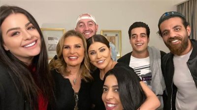 يسرا وجومانا مراد وهنادى مهنا فى كواليس 