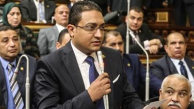 برلماني يدعو أصحاب الأعمال لتخفيف ساعات العمل وصرف حوافز إضافية للعاملين