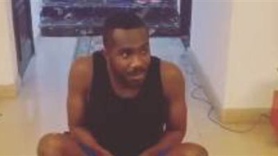 كاسونجو يظهر بعربة أطفال في الراحة السلبية