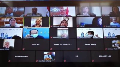 أطباء بنها يناقشون آخر مستجدات البحث العلمي حول علاج كورونا مع فريق صيني