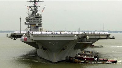البحرية الأمريكية: قائد حاملة الطائرات المنكوبة بفيروس كورونا لن يطرد | فيديو