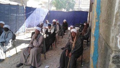 اماكن انتظار لكبار السن لاستلام معاشات أبريل 2020 من مكاتب البريد في قنا | صور