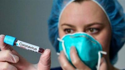 مخالفات تتسبب في زيادة أعداد ضحايا كورونا.. التجمع للصلاة أمام المساجد وخرق حظر التجول.. ولعب الأطفال في الشارع أبرزها