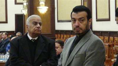 النيابة تسدل الستار على قضية مصرع والد إيهاب توفيق.. والد الفنان توفي باختناق نتيجة حريق الفيلا.. وتقرر حفظ التحقيقات