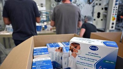 روسيا تستورد 55 مليون قناع طبي من الصين