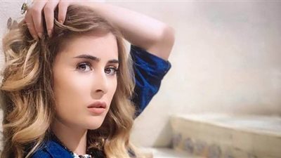 عائشة بن أحمد في وصلة رقص: 