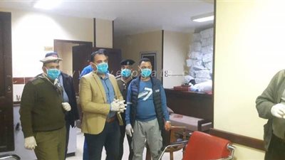 بعد ضبط مخلفات طبية في القمامة.. حملة على العيادات والمستشفيات الخاصة بالمنصورة