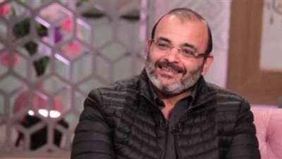 أيمن بهجت قمر يبتعد عن تويتر تجنبا لهجوم الجمهور