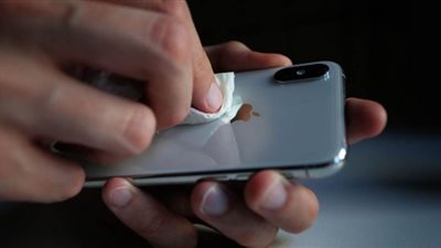 كيف تحافظ على هاتفك خاليًا من فيروس كورونا 