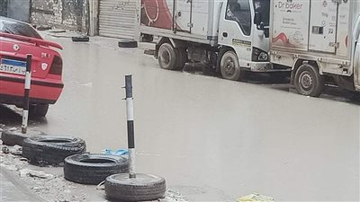 شوارع الإسكندرية تتحول إلى برك للأمطار.. وانتشار سيارات الصرف | صور