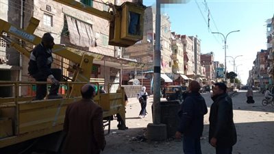 إزالة 17 لوحة إعلانات مخالفة بشوارع المطرية في الدقهلية | صور 