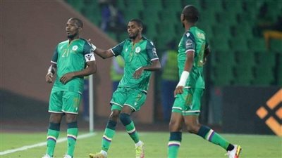 قبل مواجهة الكاميرون.. كيف يلعب منتخب جزر القمر بدون حارس؟ 