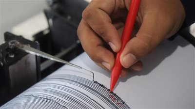 10 موجات ارتدادية في الأردن بعد الهزة الأرضية ببحيرة طبرية 