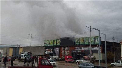  بسبب الأمطار.. اشتعال لافتة إعلانية داخل هايبر في دمياط